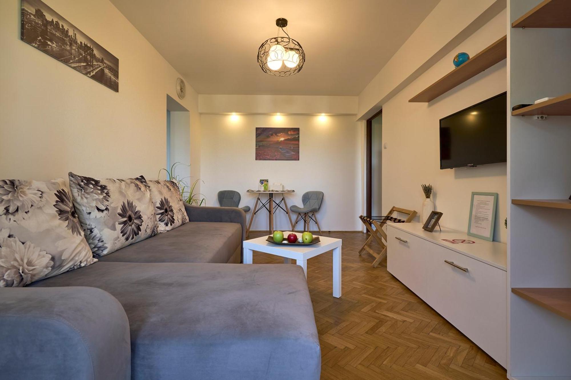 11 Baneasa Airport Apartament Boekarest Buitenkant foto